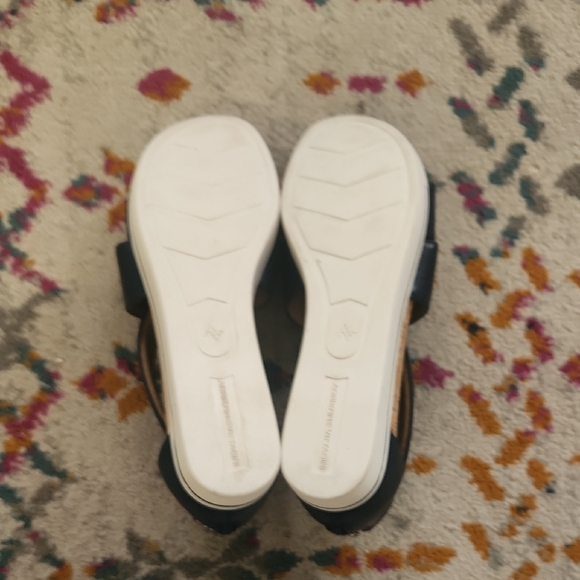 Adrienne Vittadini Navy Cork Wedge Sandals with Back Zip - Picture 7 of 7